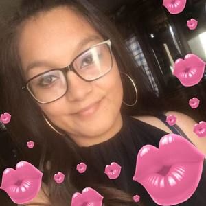 Meet your Posher, Claudia